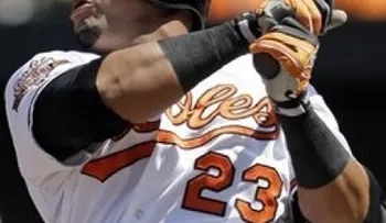 Nelson Cruz da el 36; Ventura logra victoria 11