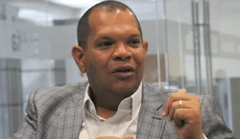 Alcalde electo de SDN Carlos Guzmán rechaza ambulancia donará Luis Abinader