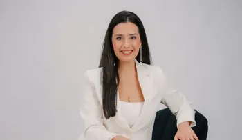Hábitos influyen en síntomas de la menopausia, afirma nutricionista