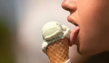 Científicos japoneses descubren un helado que no se derrite ni con un sol ardiente