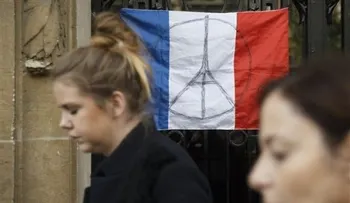 Caen 50% reservaciones hoteleras en París tras recientes ataques terroristas