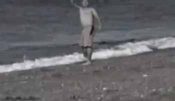 Hombre devorado por una ballena (VIDEO FUERTE !!!
