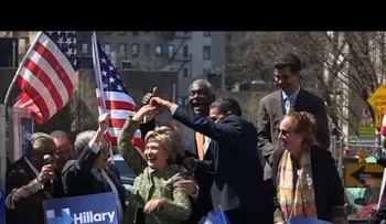 Hillary Clinton bailando un merengue de los Hermanos Rosario en NY (VIDEO)