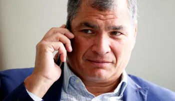 Condenan a 8 años de prisión por corrupción a expresidente Rafael Correa, de Ecuador