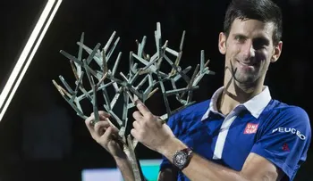 Djokovic vence a Murray y se lleva el Masters de París