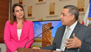 Castaños Guzmán nombra a Laura Castellanos como directora de Comunicaciones de JCE