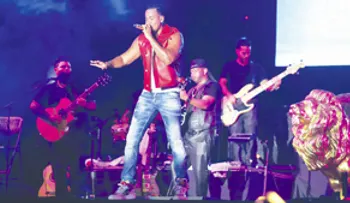 El desconcierto de Romeo Santos otros lo han vivido