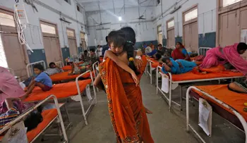 Una médica india cura a sus pacientes con textos islámicos