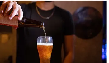 Baja consumo de alcohol y drogas estudiantes en Madrid
