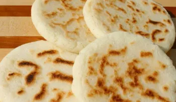 Venezolanos preparan arepas â??secasâ? ante la crisis 