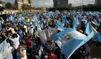 Protestas y pronóstico de abstención reinan en Guatemala a 7 días de comicios 