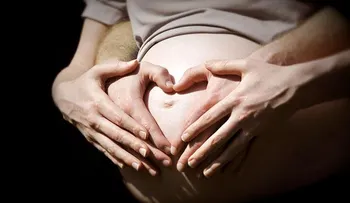 Nueva York dará 6 semanas de licencia por maternidad a empleados