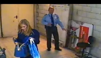 Cristina Cifuentes pillada robando cremas en un supermercado