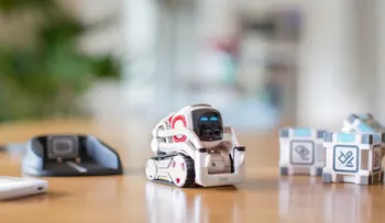 Cozmo, el robot miniatura diseñado para aparentar que tiene alma