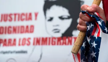 Corte de EE.UU. ordena salir del país a una mujer que fue forzada a trabajar con guerrillas de El Salvador