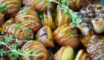 ¡Una delicia digna de un rey: Receta exquisita de patatas al horno con ajo !