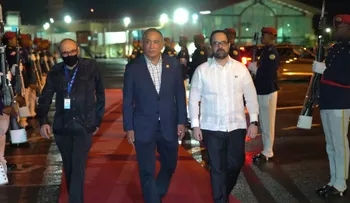 Arriban a RD primer ministro de Belice, John Briceño, y vicepresidente de El Salvador, Félix Ulloa, para participar en la LVI reunión del SICA