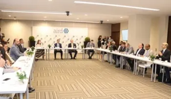 Leonel Fernández sostiene encuentro con empresarios de la Asociación de Industrias