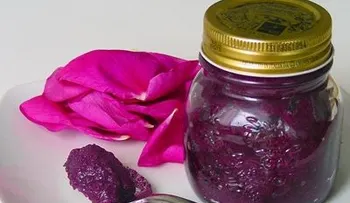 Cómo hacer mermelada de pétalos de rosa