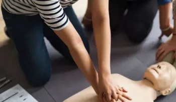 Médicos crean Playlist que ayuda a practicar reanimación cardiaca