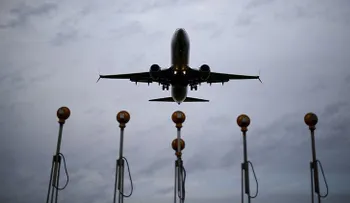 ¿Qué extraña enfermedad causa el desmayo de la tripulación de American Airlines?