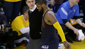 Kyrie Irving, con una fractura y cuatro meses fuera de juego