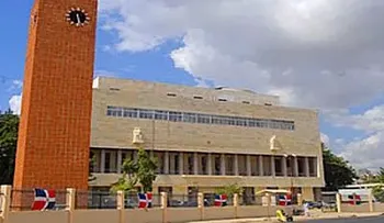 13 mujeres pobres declarada Hijas Distinguidas por el ADN 