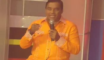 Roberto del Castillo renuncia de El Show del Mediodía 