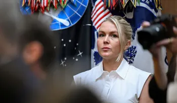 ¿Quién podría reemplazar a Karoline Leavitt como secretaria de prensa de la Casa Blanca?