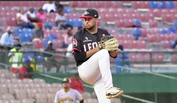 Relevista Kenny Hernández regresa con los Leones