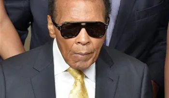 Muhammad Ali vuelve al hospital