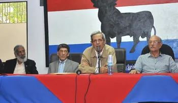Hatuey De Camps anuncia respaldo a Manuel Jiménez y Juan Hubieres