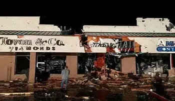 Tormentas en Pensilvania causan el colapso de varios edificios y personas atrapadas