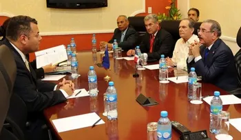 Presidente Danilo Medina y primer ministro de Curazao hablan sobre comercio