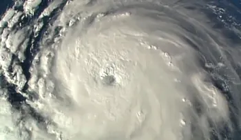 Minuto a minuto: el huracán Florence traerá 3 días de destrucción a las Carolinas