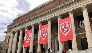 Trump obliga a Harvard a cerrar sus oficinas de diversidad