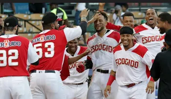 Leones empatan en 1er lugar con las EO con dramático HR de Luis Liberato
