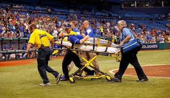 Esto pasa cuando una pelota de béisbol a 190 km/h impacta en la cabeza de una persona