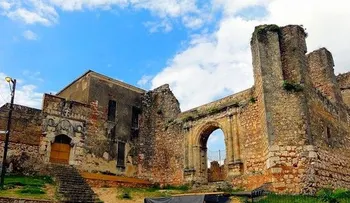 Ministro Turismo asume el debate de Las Ruinas