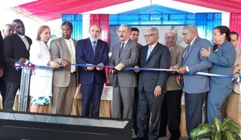 Presidente Medina entrega hospital de Cabral, en Barahona