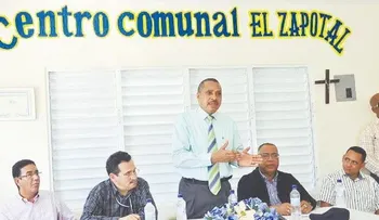 Buscan solución a crisis de agua en Baní