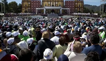 Papa Francisco critica en México exclusión de los indígenas
