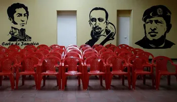 Centros de votación vacíos y violencia de los chavistas marcaron elecciones de Venezuela