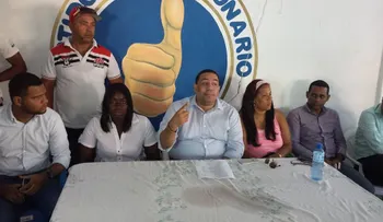 Aspirante a Diputado SDN renuncia al PRM