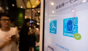 En este KFC en China pagas... con tu cara