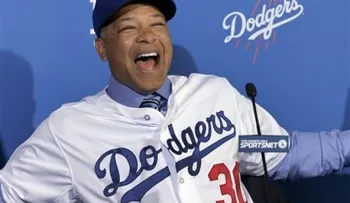 Dodgers presentan a Dave Roberts como nuevo mánager