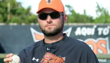 Los Toros reciben a Brian Bogusevic y a Josh Lueke