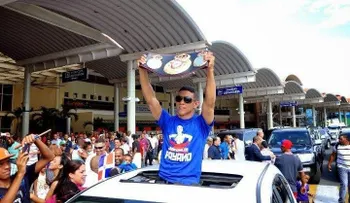 RD recibe como héroe a campeón de boxeo Juan Carlos Payano