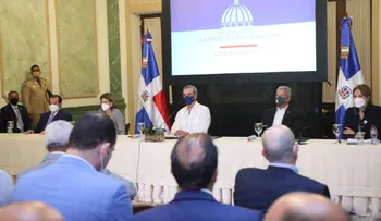 Abinader se reúne con gabinete de gobierno para evaluar el programa de vacunación y otros proyectos iniciados en la presente gestión