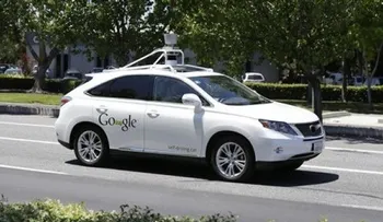 Auto sin conductor de Google tiene accidente vial 